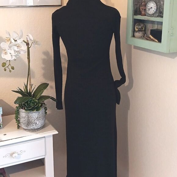 Alexis Lamontagna Dark Gray Midi Length Sweater Dress - Picture 7 of 11